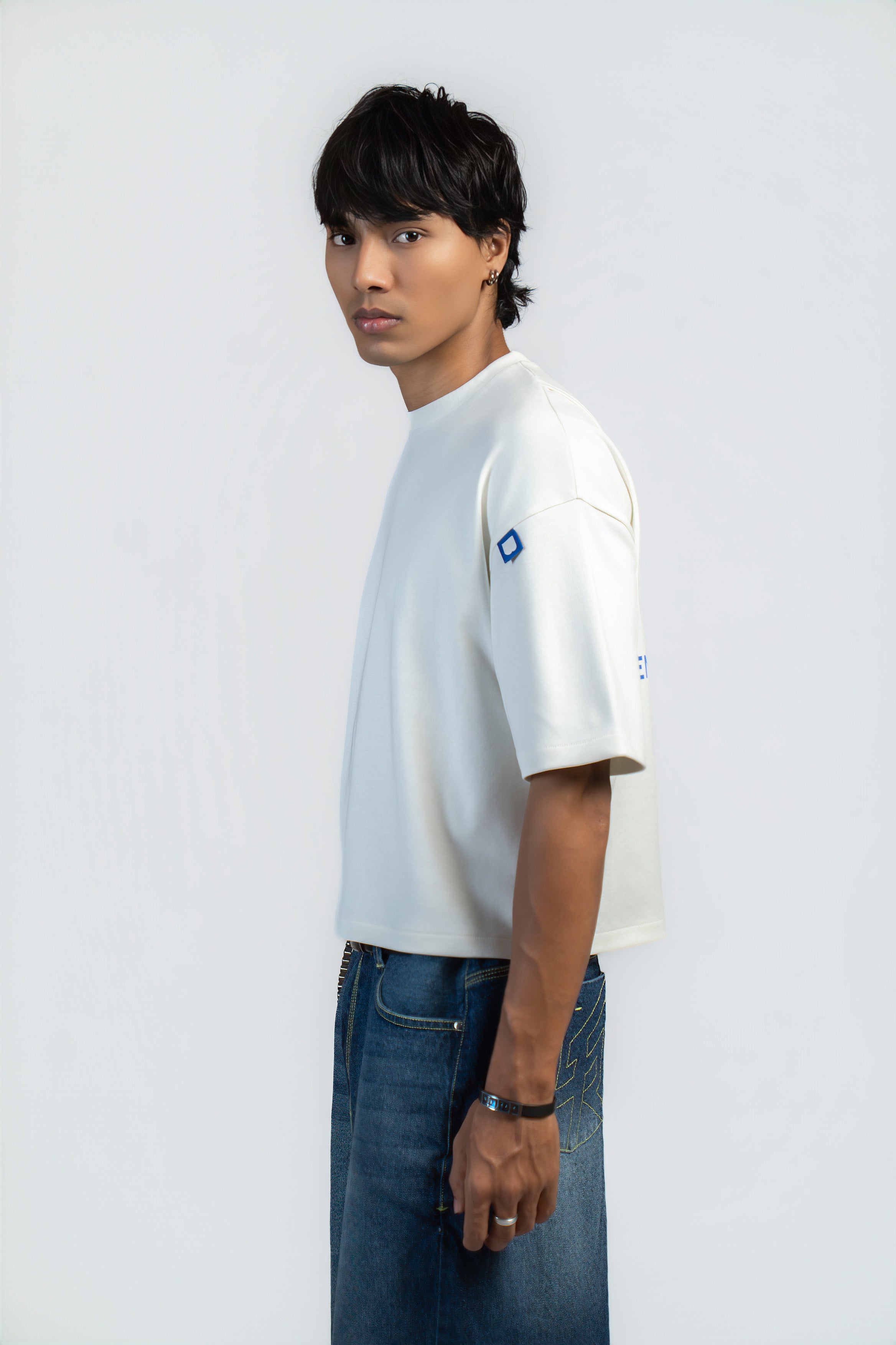 BASIC*B - SENSITIVE CONTENT CROPPED BOXY T-SHIRT