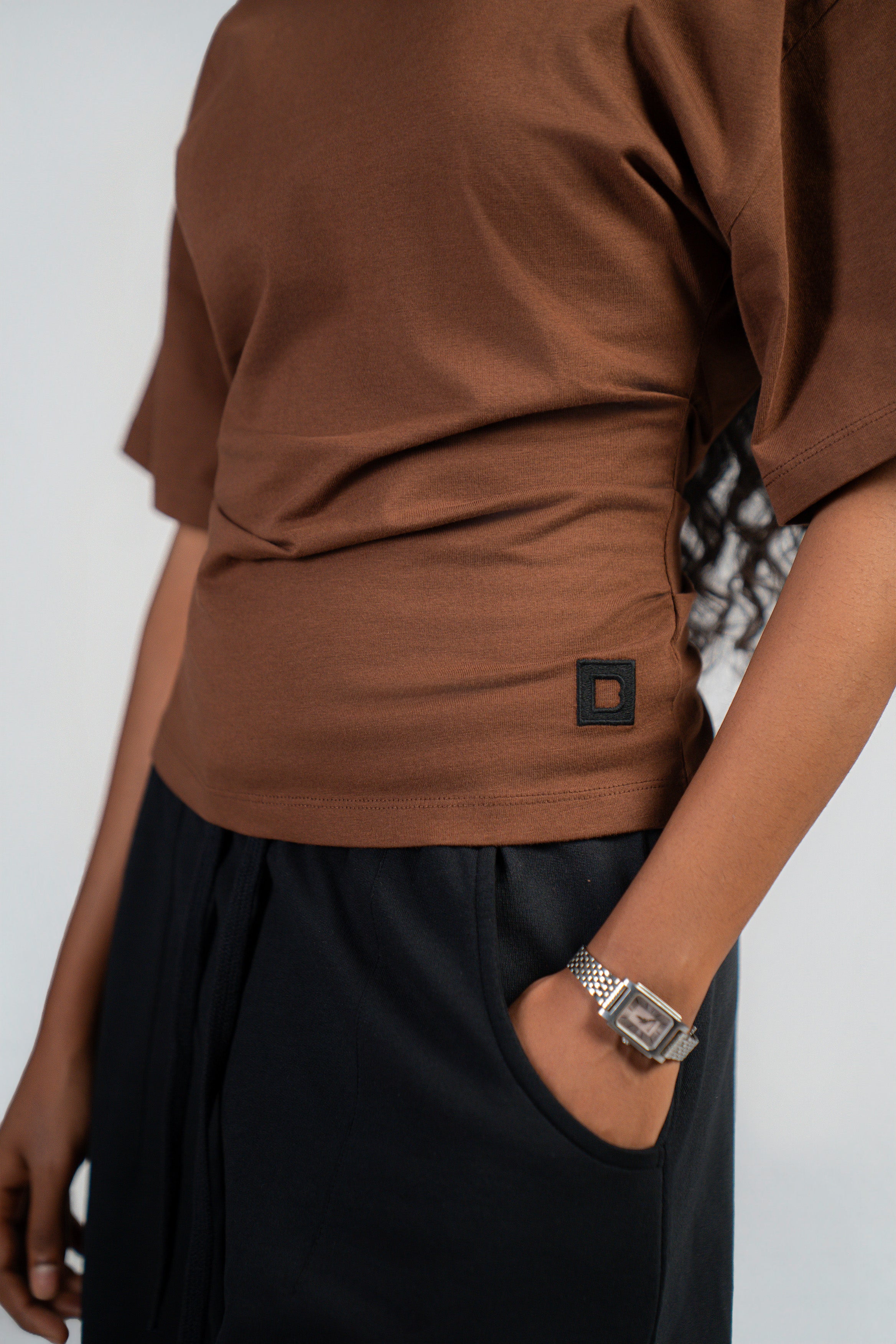 BASIC B* - CINCHED WAIST TEE