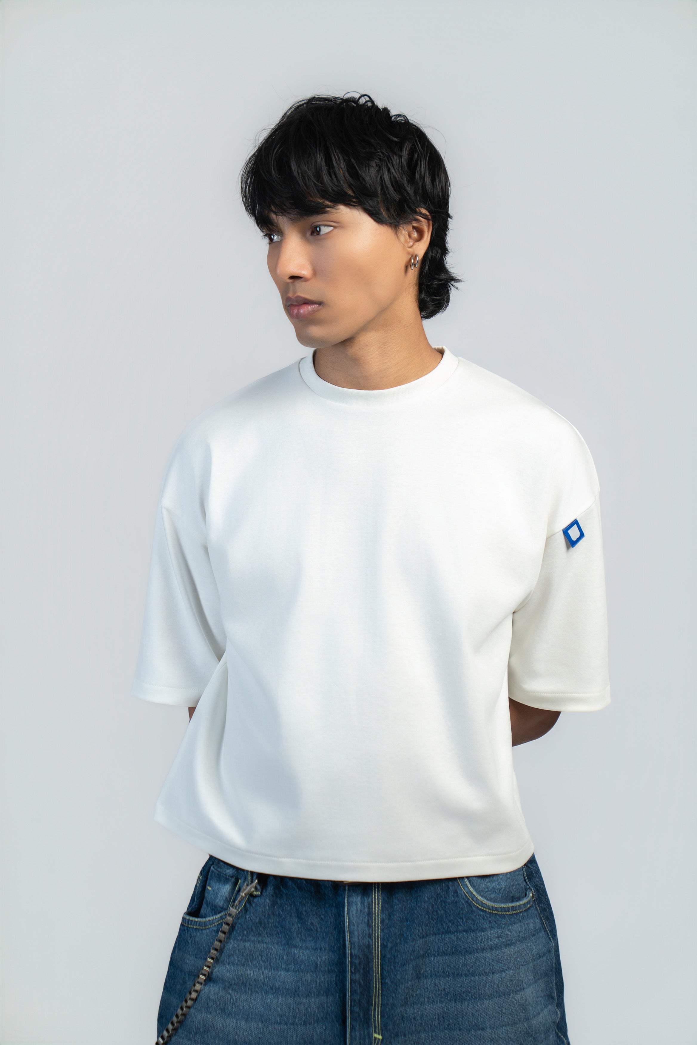 BASIC*B - SENSITIVE CONTENT CROPPED BOXY T-SHIRT