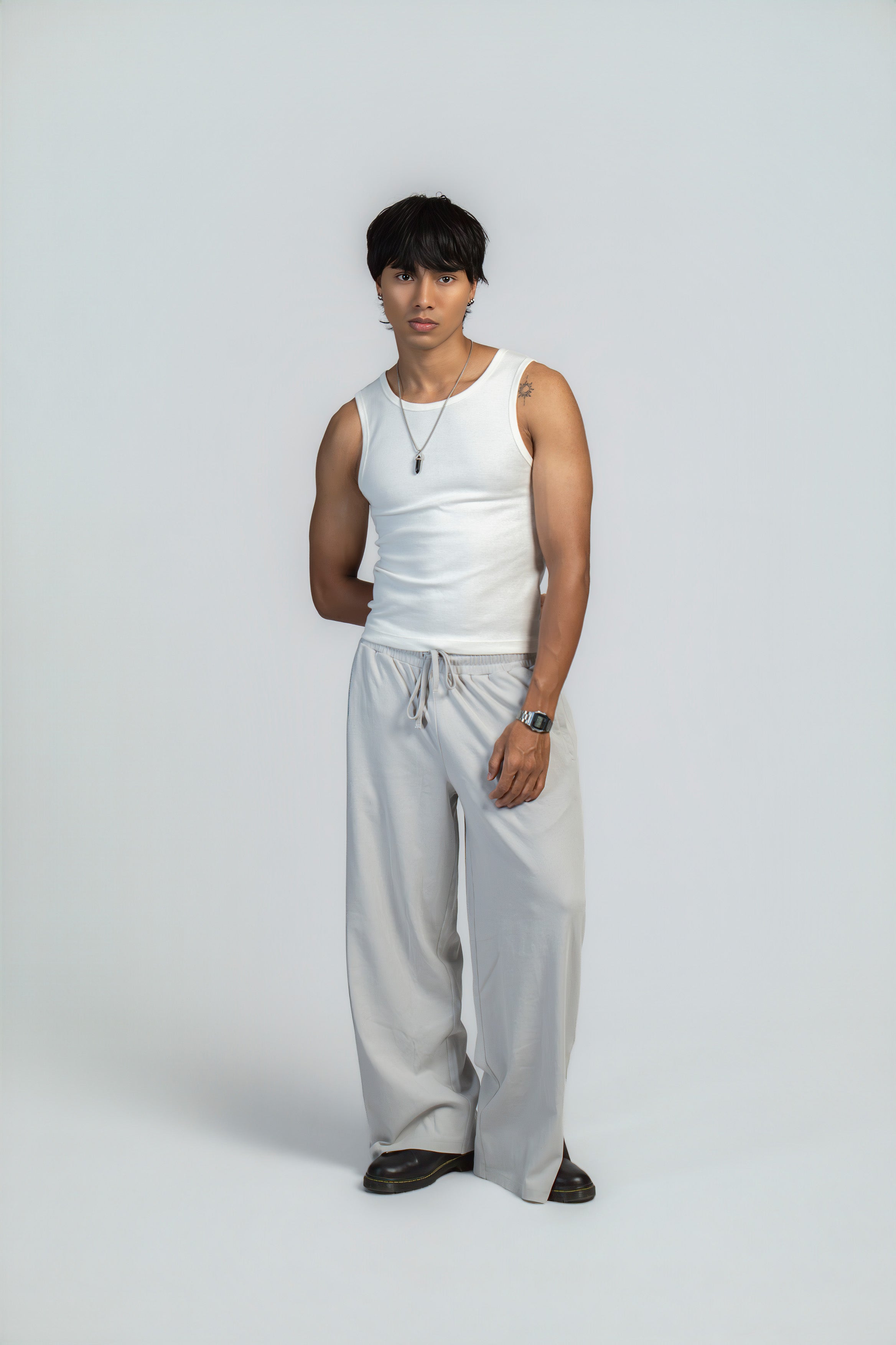 BASIC B* - WHITE FITTED TANK