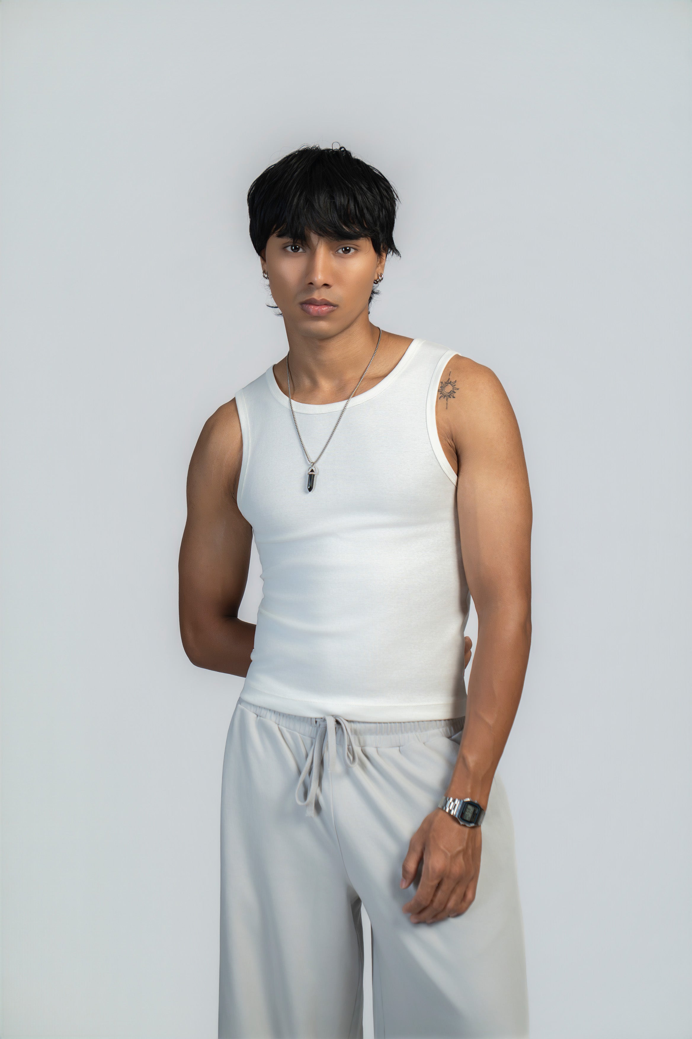 BASIC B* - WHITE FITTED TANK