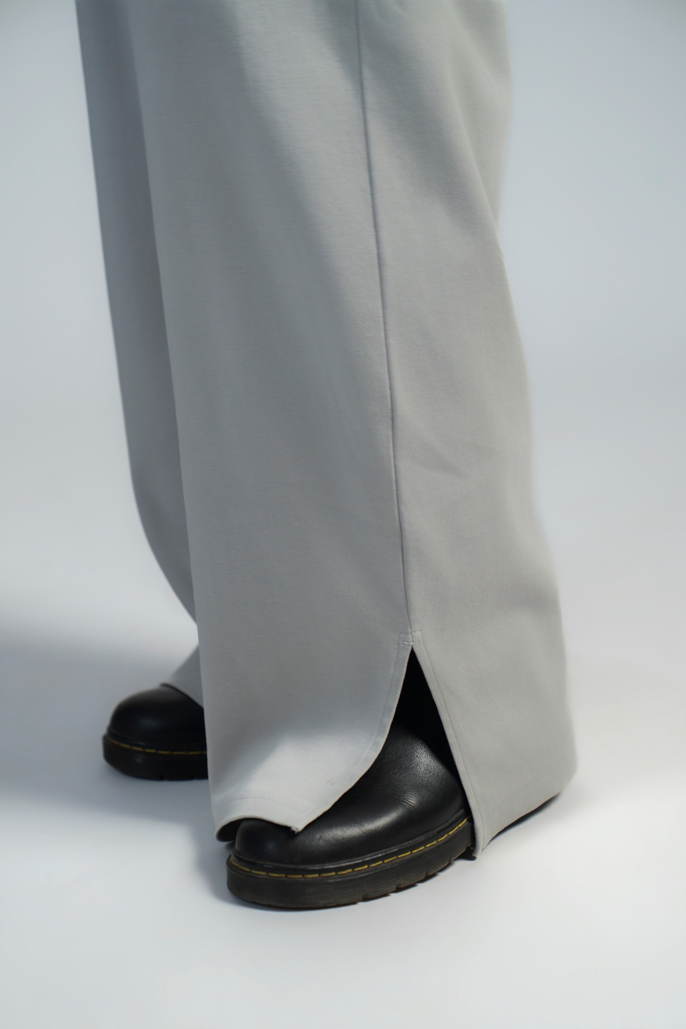 BASIC*B - GREY ENZYME WASH PANT